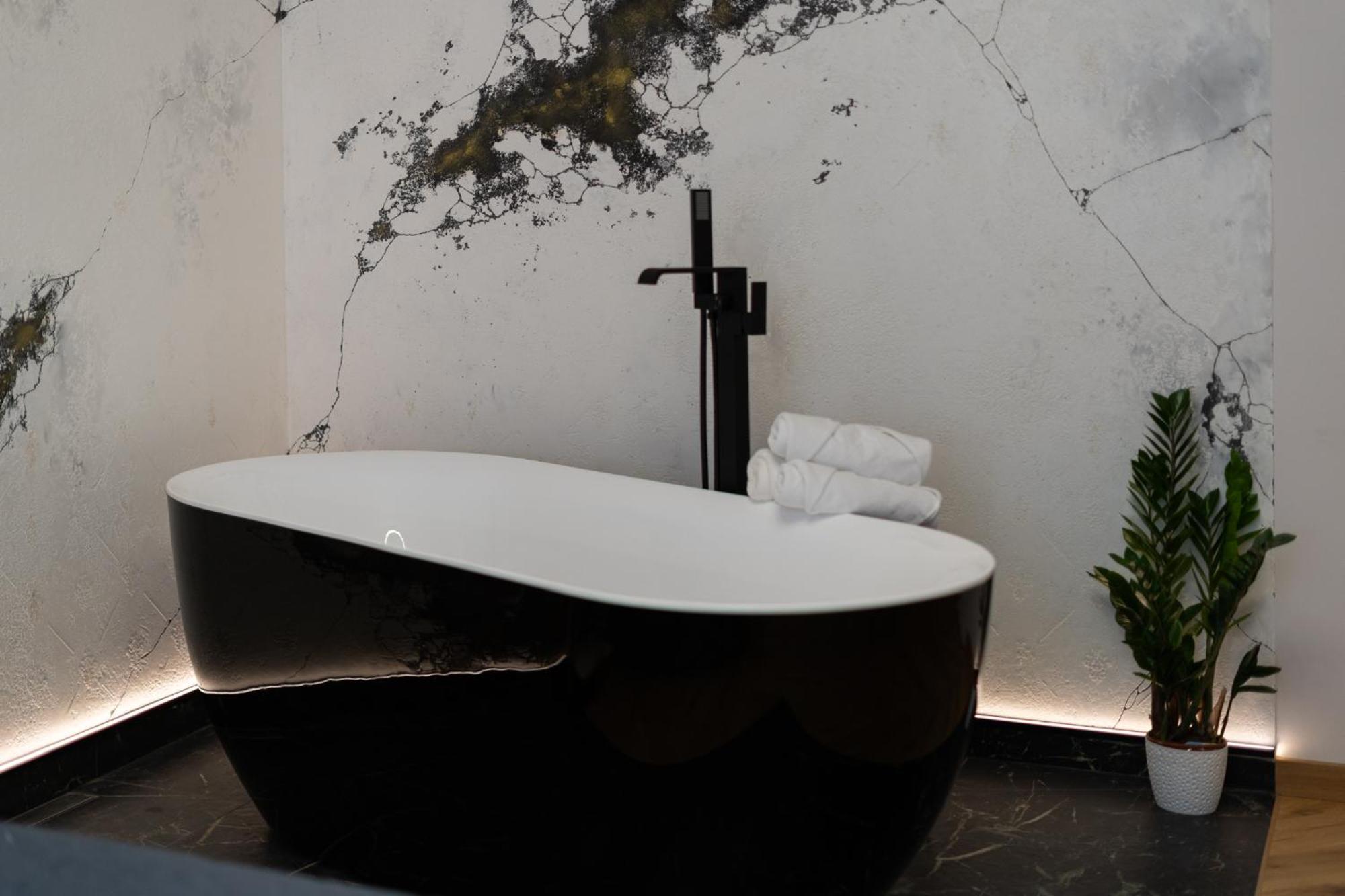 Spa Bedrooms With Sauna&Bath And Free Parking Краків Екстер'єр фото