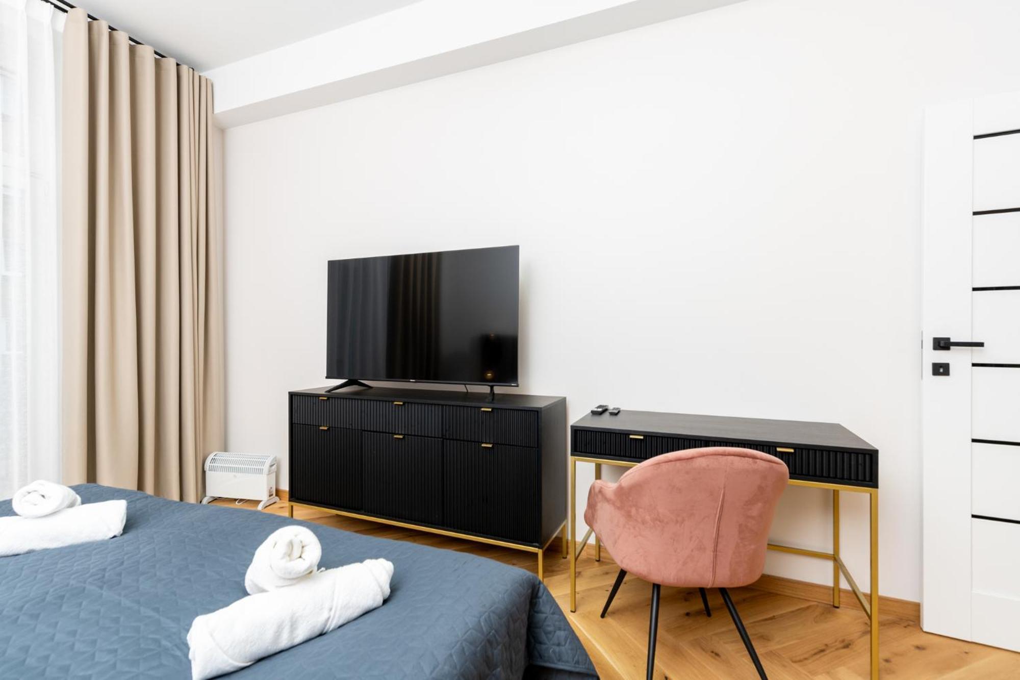 Spa Bedrooms With Sauna&Bath And Free Parking Краків Екстер'єр фото